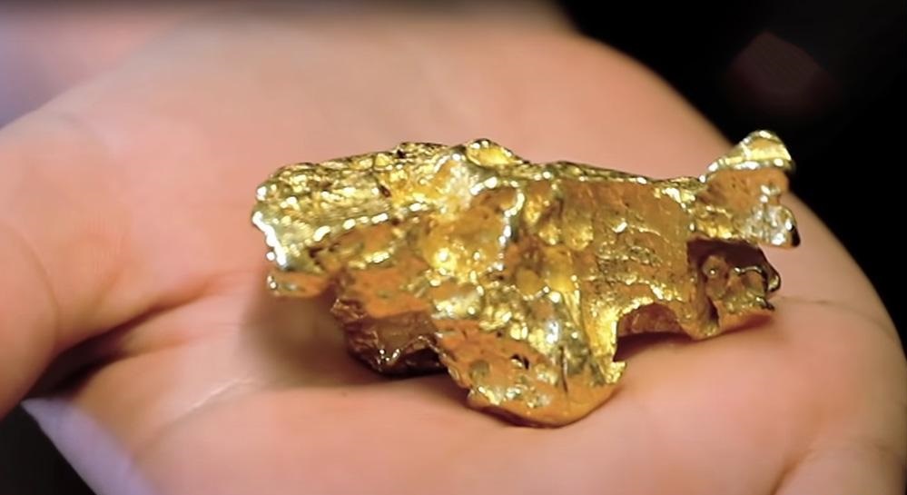 Ava爱华外汇平台：全球黄金市场迎关键转折点！花旗大幅下调黄金目标价，多空博弈加剧